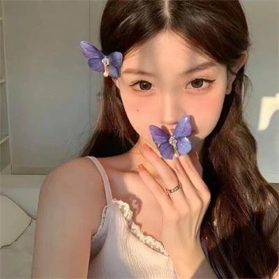 八彩林亚珍